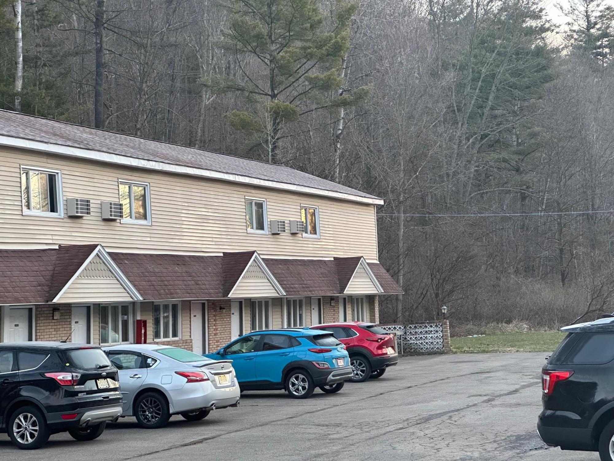 Economy Inn Alfred Экстерьер фото