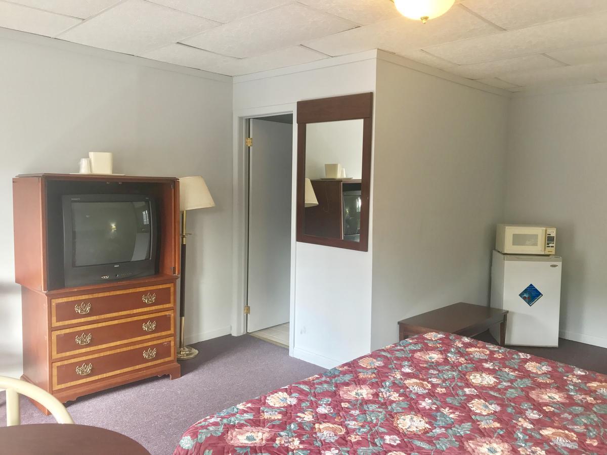 Economy Inn Alfred Экстерьер фото